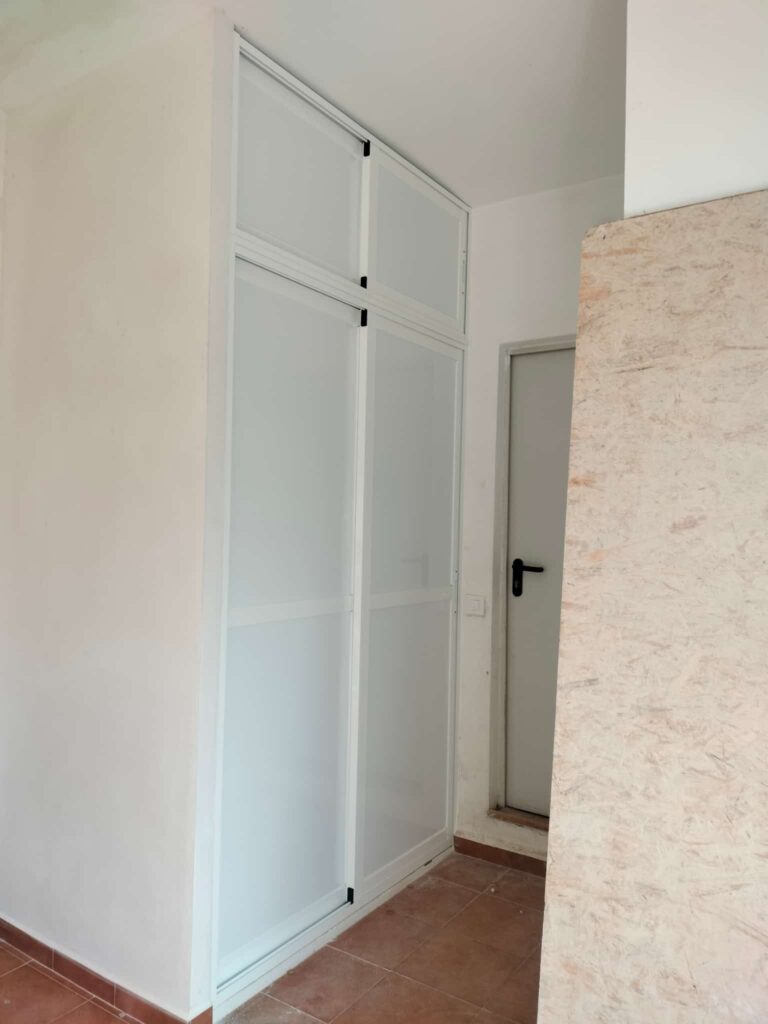 cerramiento de aluminio en Almensilla - elhispanoreformasintegrales.com