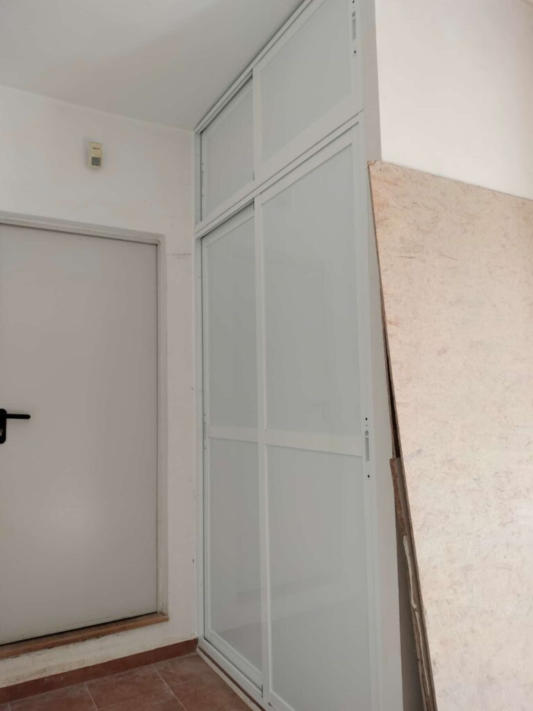 cerramiento de aluminio en Almensilla - elhispanoreformasintegrales.com